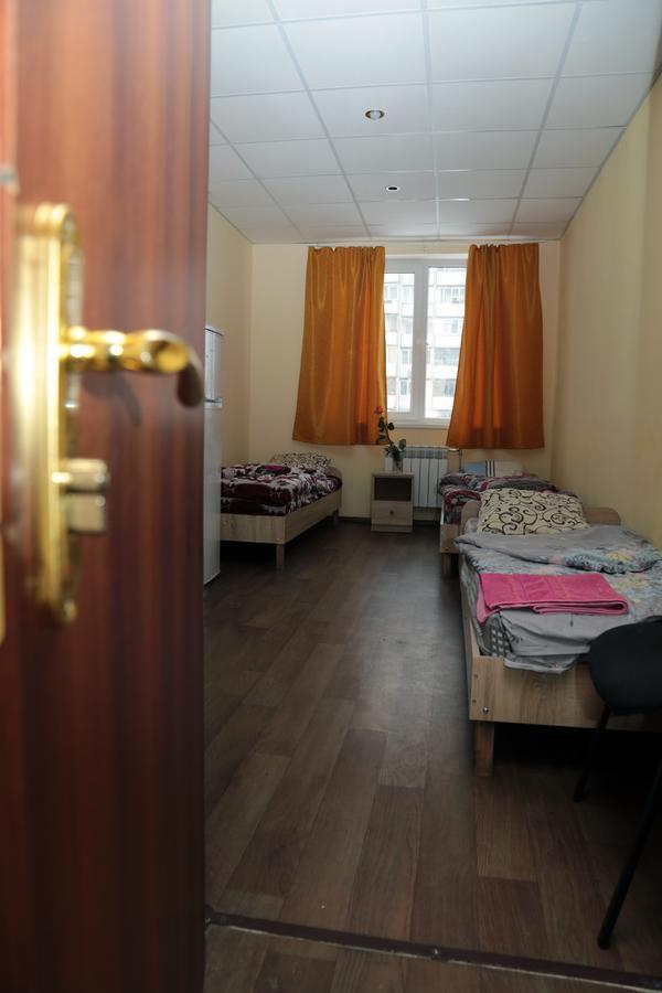 Hostel Raduga Kyiv Exterior foto